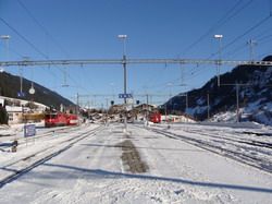 Ako sa cestuje vo švajčiarských Alpách alebo Zimné vlakové šialenstvo