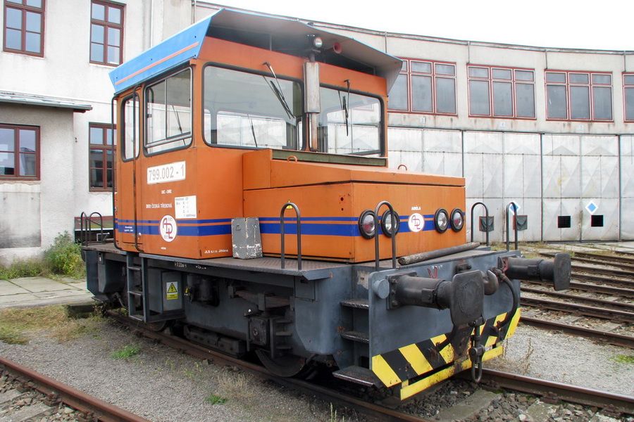 Motorové lokomotivy na našich kolejích: řada 799