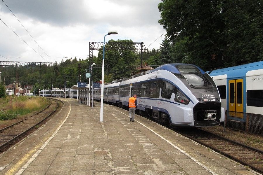 Tři národní dopravci a tramvaje v Krakově (2)
