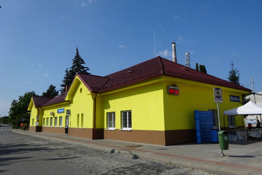 SŽDC představila opravenou výpravní budovu v Modřicích
