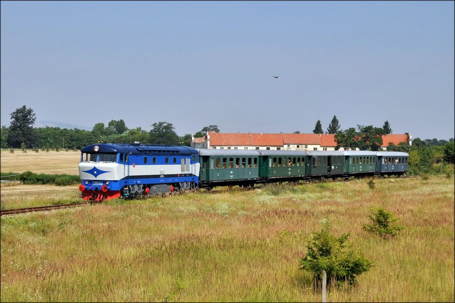 Zvláštním vlakem Českých drah na Otevírání jara