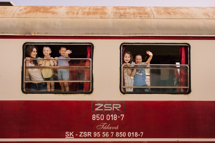 Výletné vlaky Pálffy a Štefánik odštartujú prázdninové jazdy v Trnavskom kraji
