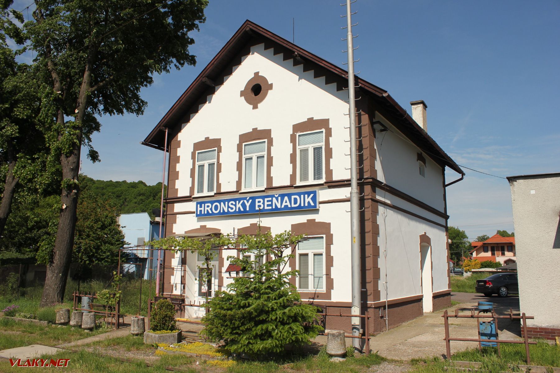 stanica Hronský Beňadik, rušeň 740 604-4